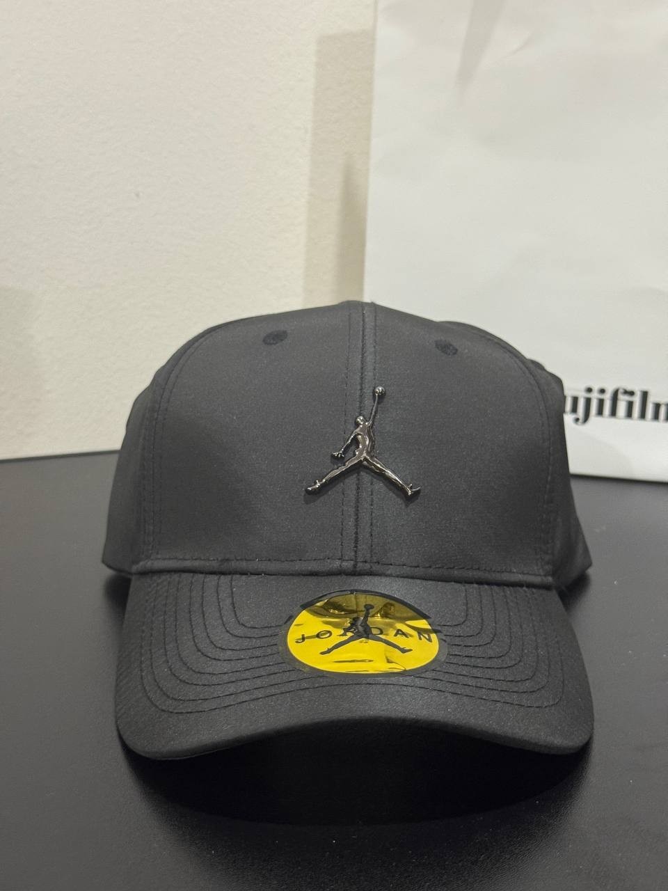 Air Jordan Men Black Snapback Cap Metal Jumpman Logo Adjustable Hat