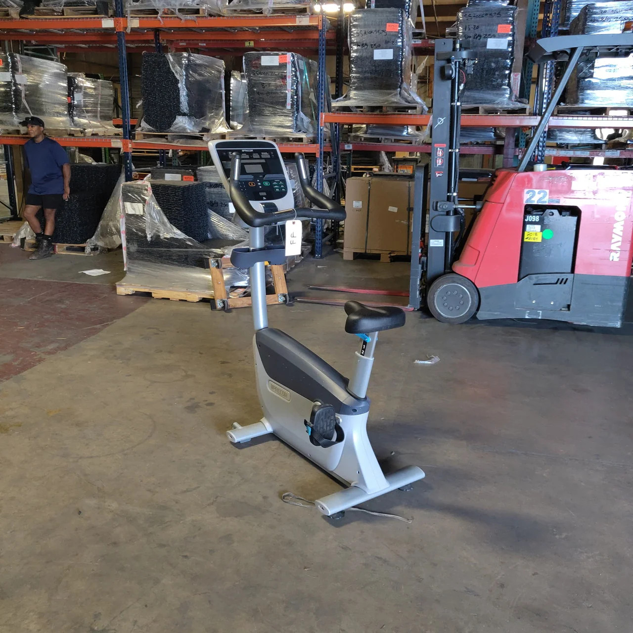 Precor UBK 835 Upright Bike w/p30 Console