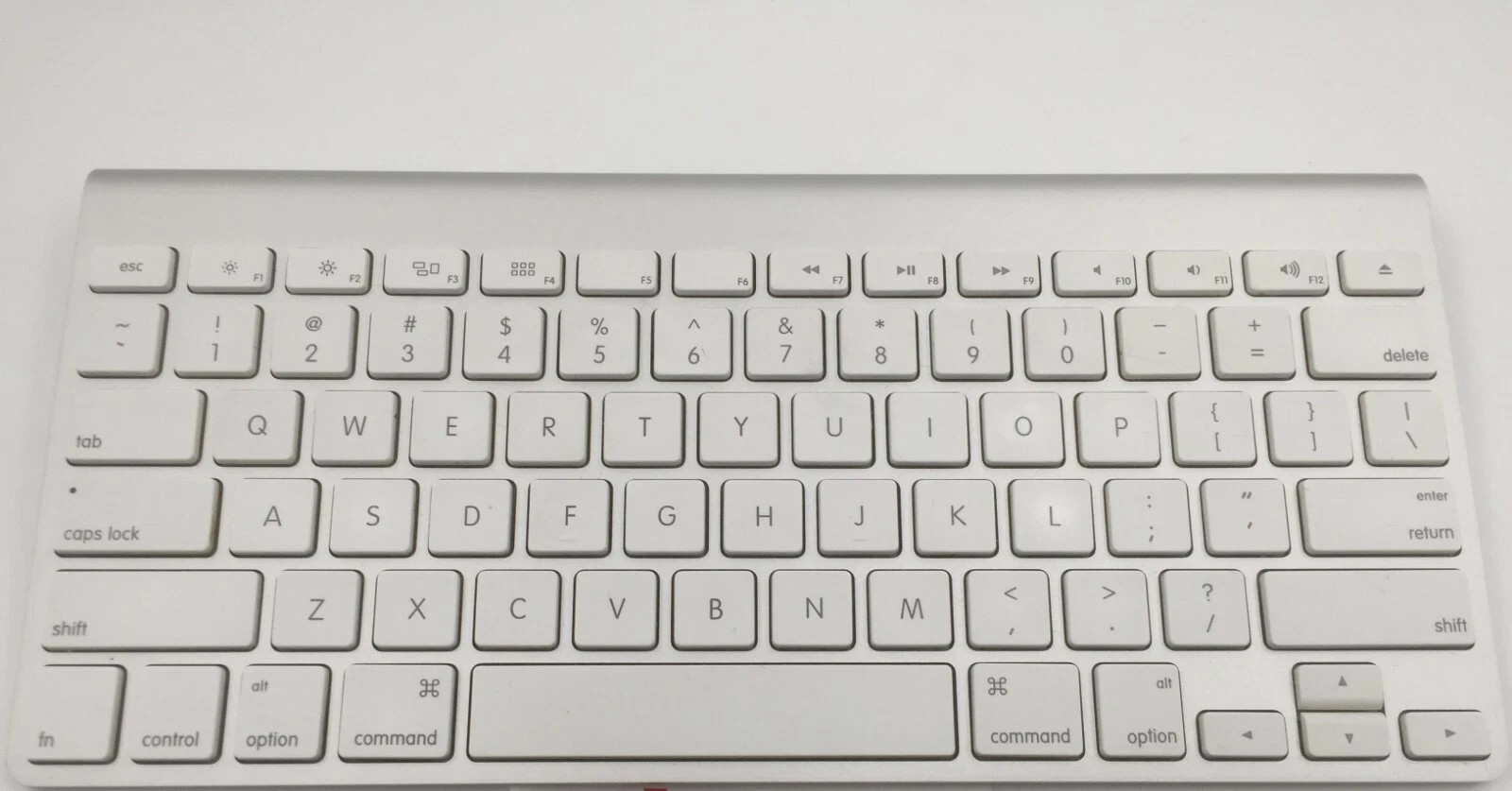 GENUINE Apple Wireless Bluetooth Keyboard A1314 Mac Aluminium Free Shipping