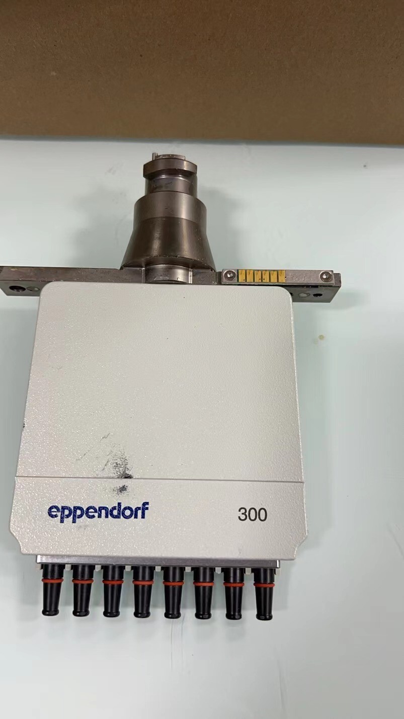 Eppendorf 960001052 epMotion TM 300-8 Dispensing Tool 8-Channel 20-300uL