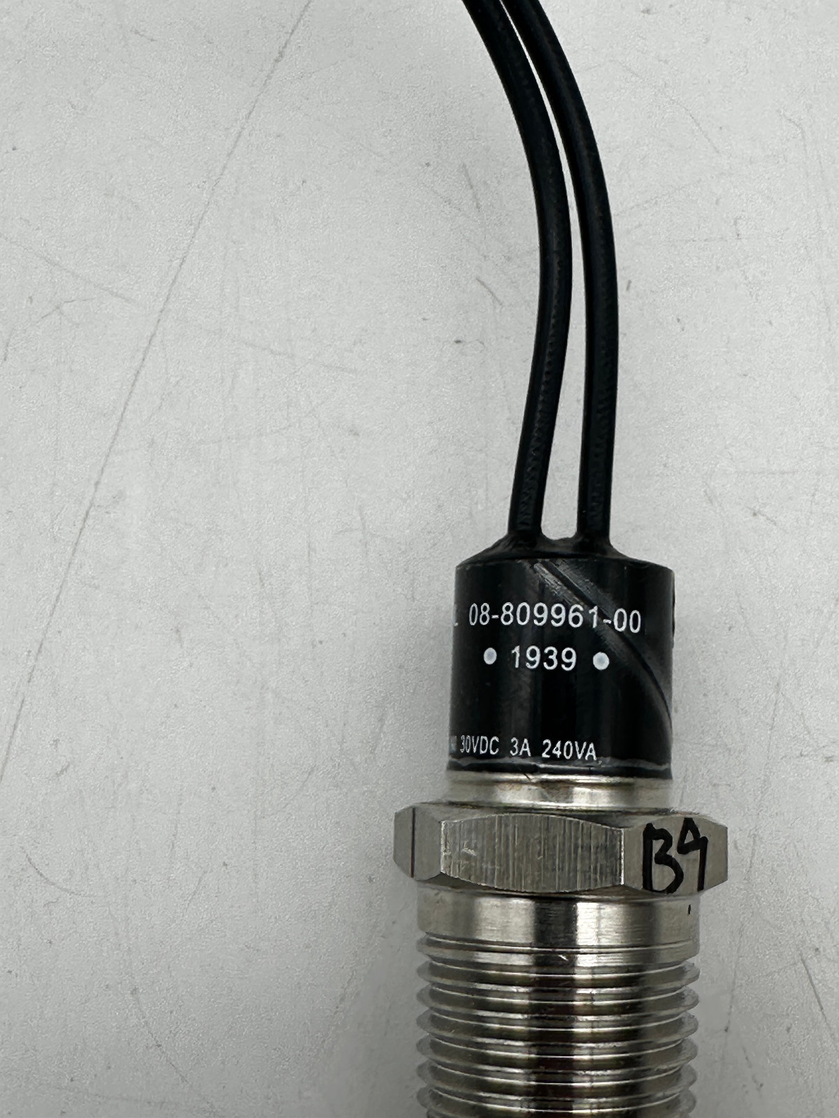 NEW! - Fenwal 08-809961-009 Temperature Switch Sensor 120/240VAC 3A - Open Box