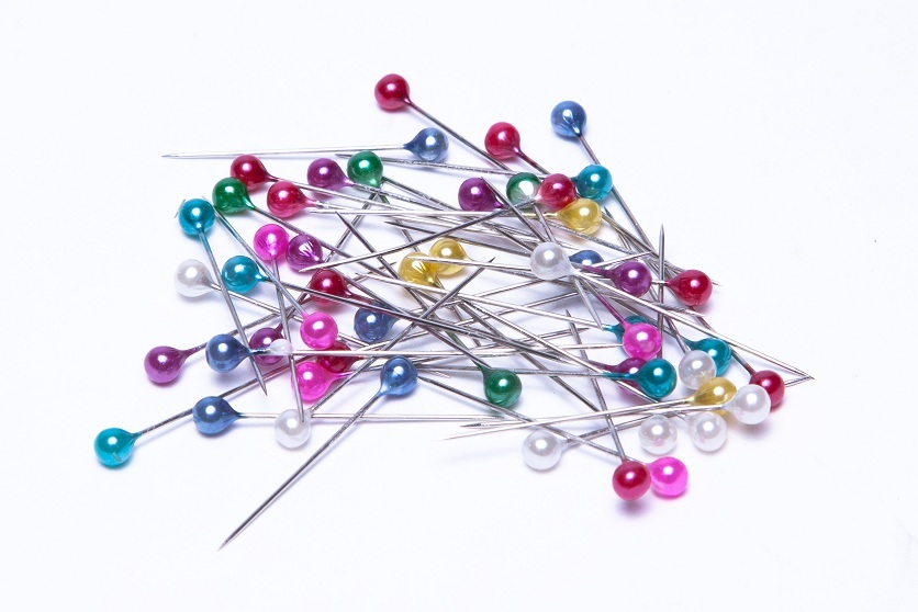 Ball Head Pins Multi Color 1000/box 1-1/4" ,sharp ,perfect for sewing & quilting