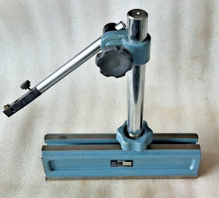 MITUTOYO 914-101 UNIVERSAL FINE ADJUSTMENT MEASURING STAND BASE
