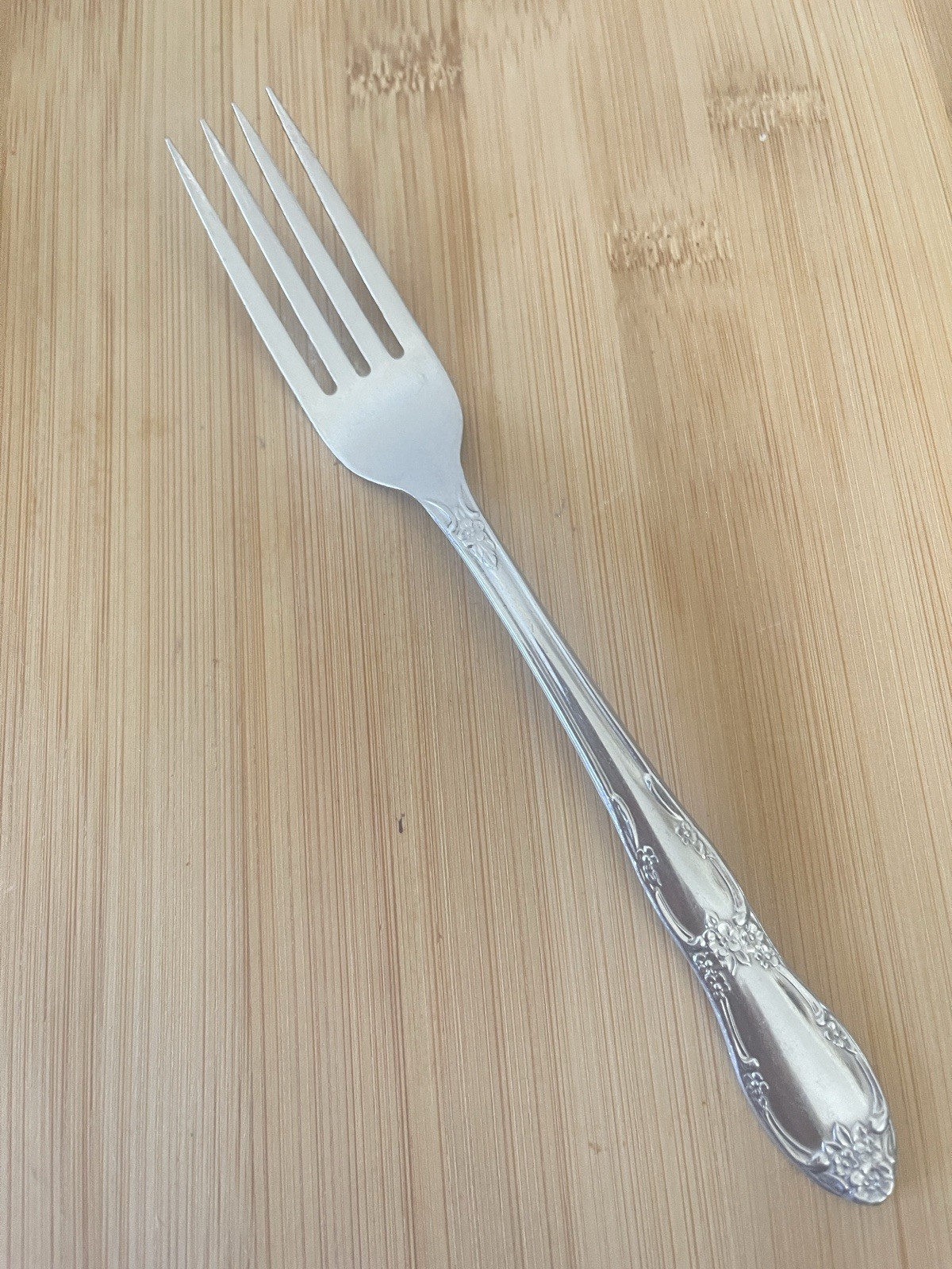 Oneidacraft OHS103 Oneida Stainless Floral Scroll DINNER FORK 7"