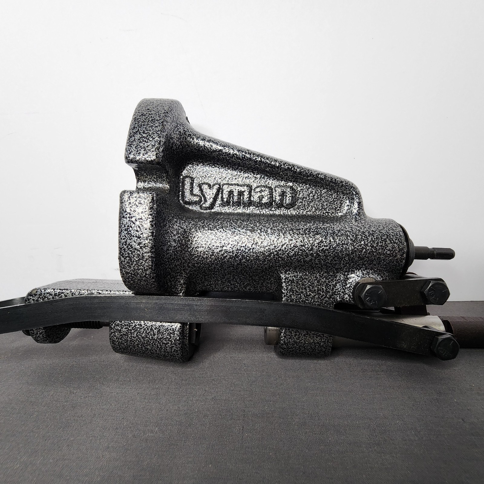 Lyman 4500 Lube Sizer Bullet Sizer and Lubricator with Heater