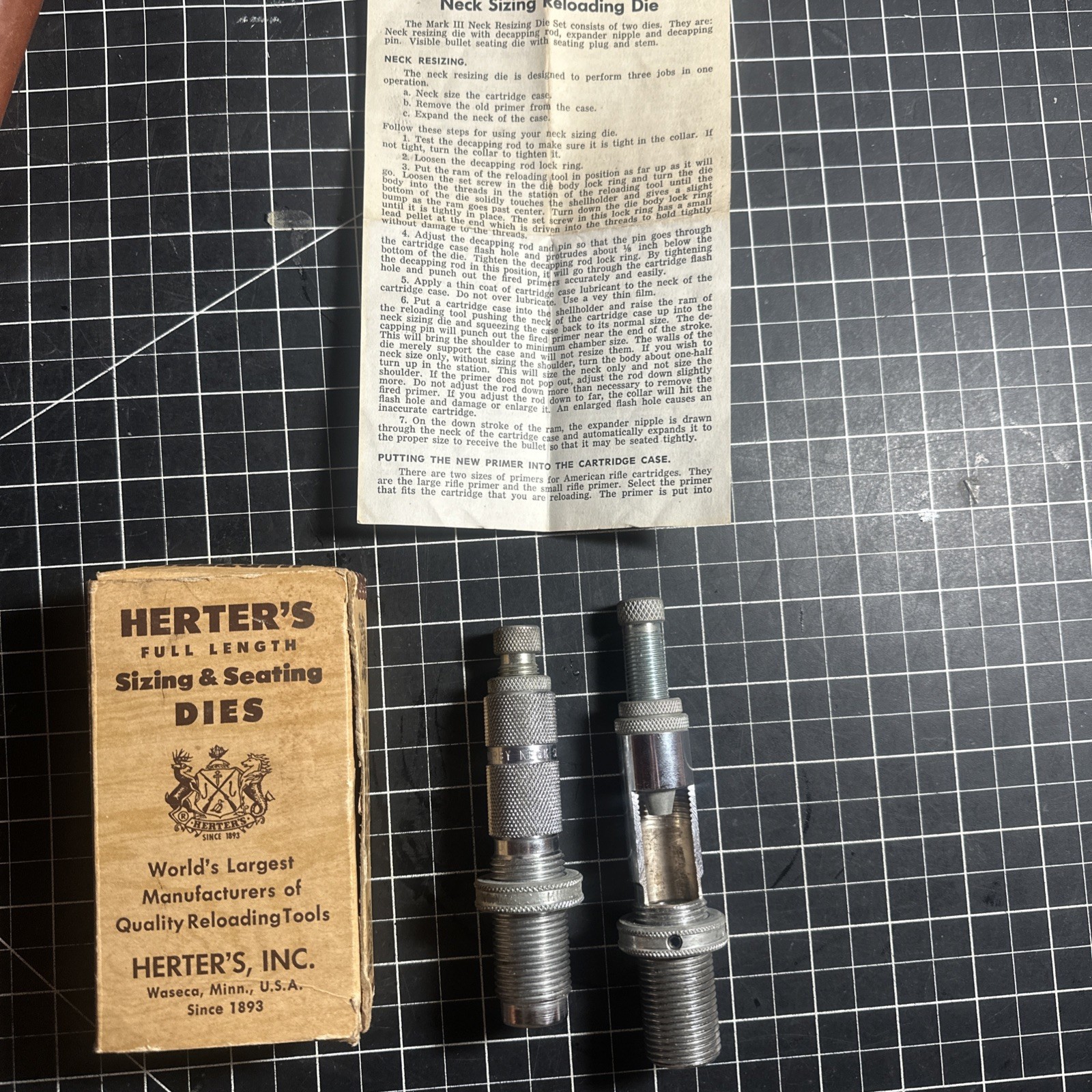 Herter‘s Mark III Neck Sizing 2 die set for 300 Wby