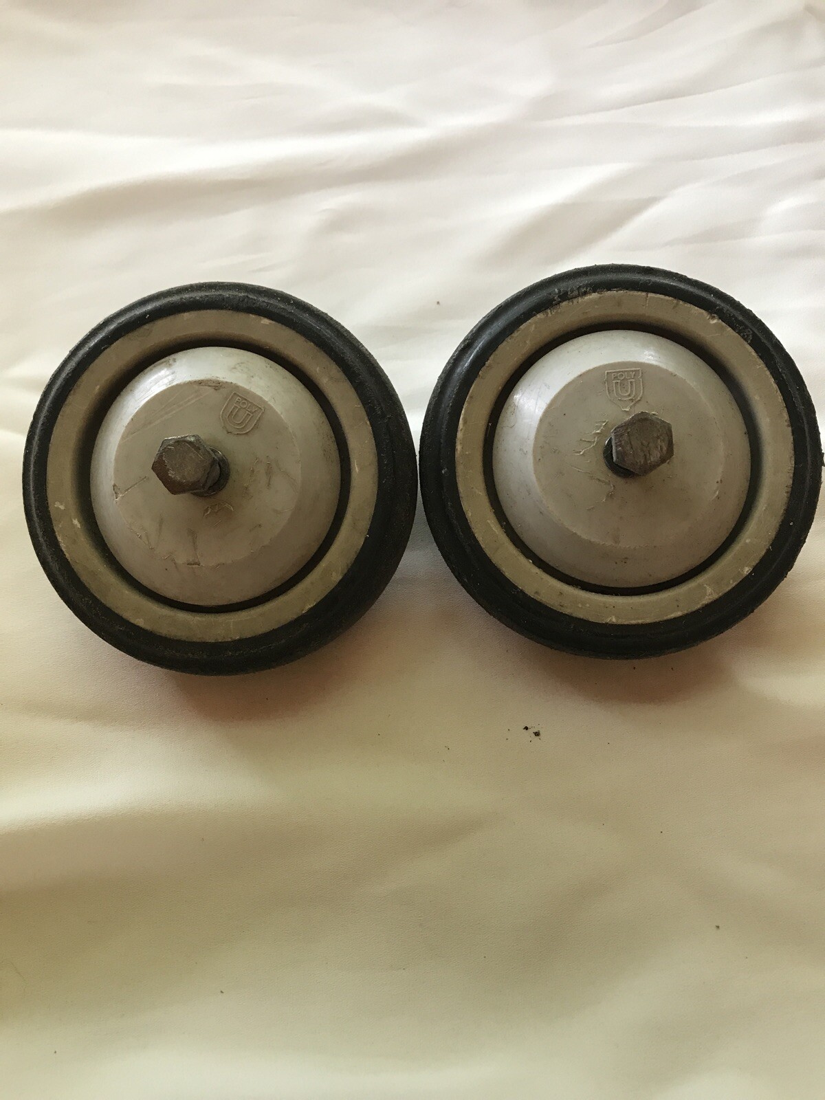 DURABLE Poly U 4" X 1" RIGID CASTER POLY WHEEL, LOT OF 2