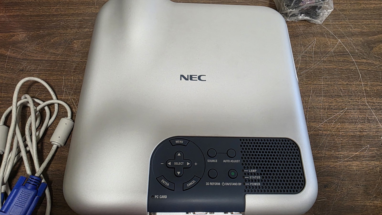 NEC LT260 Projector 606 Hours