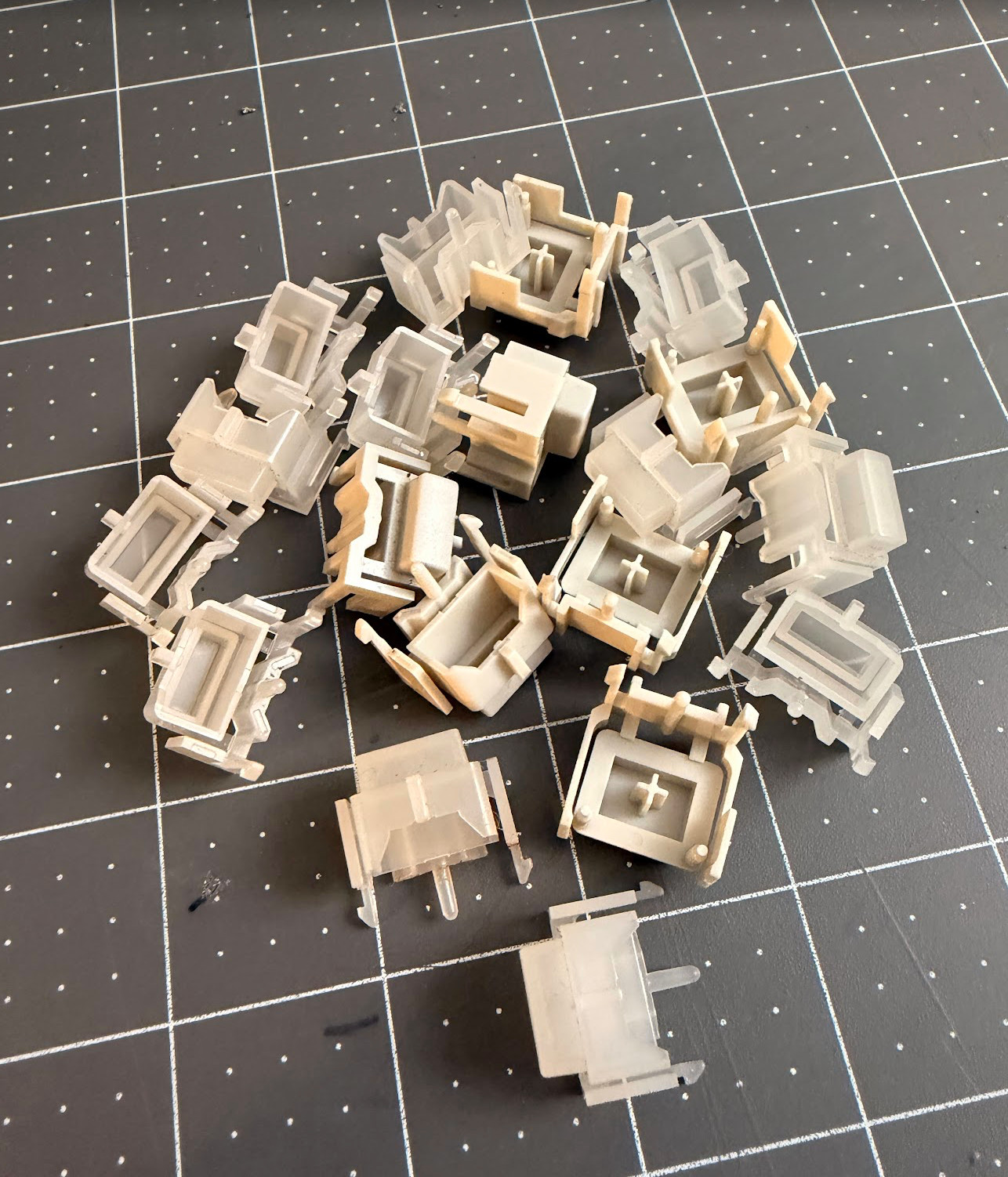 19 x Genuine AKAI APC40 MKI Ableton MIDI Controller Parts Button Pushers