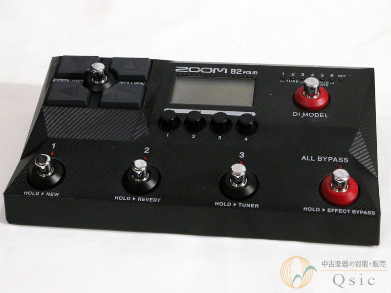 ZOOM B2 Four Multi-Effects Pedal 11 Amp Models 82 Effects Used