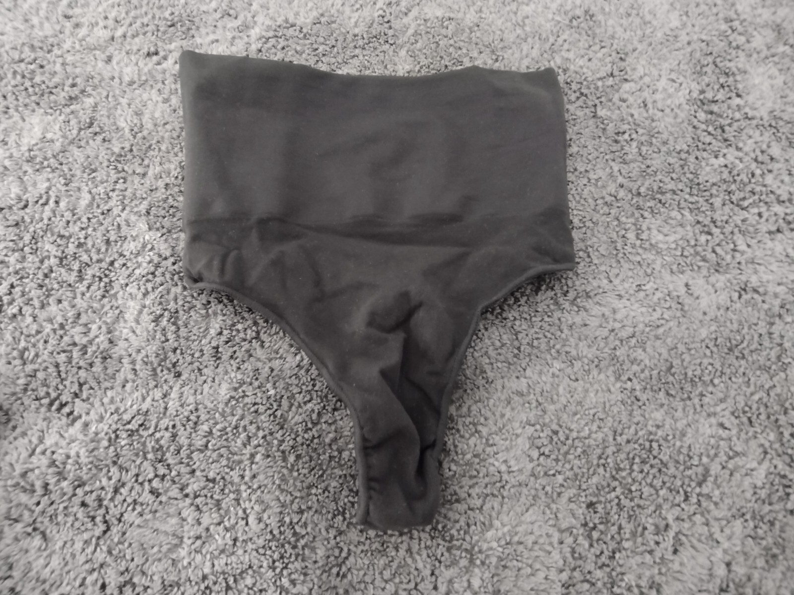 SKIMS Women’s Seamless Sculpt Mid Waist Thong Color Onyx Size L/XL SH-THG-0108
