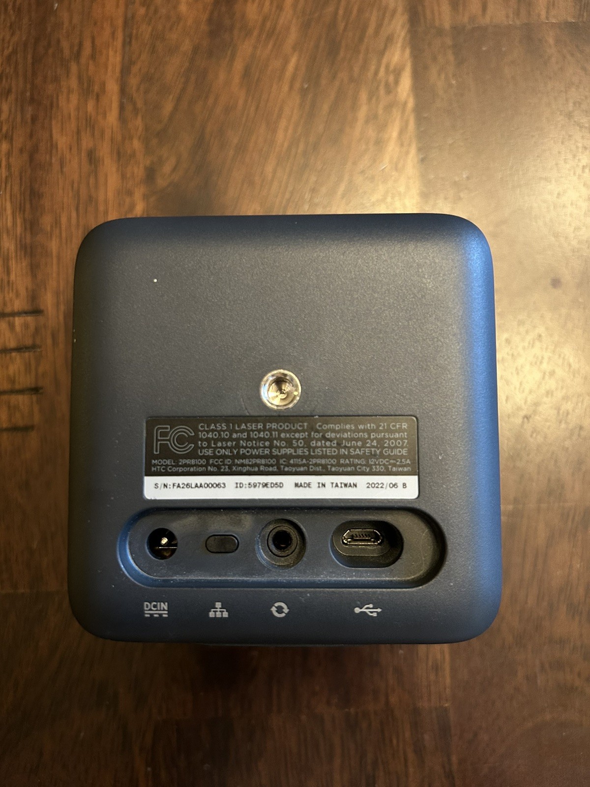 HTC Vive 1.0 Base Station Lighthouse & Adapter (TESTED, POSSIBLE HARDWARE ISSUE)