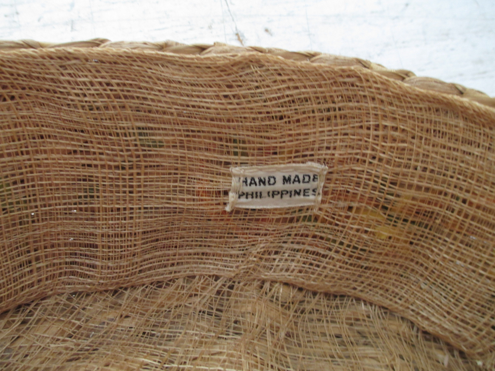 8" x 3.5" Raffia Fruit Basket, Great Condition, Hand Made Philippines