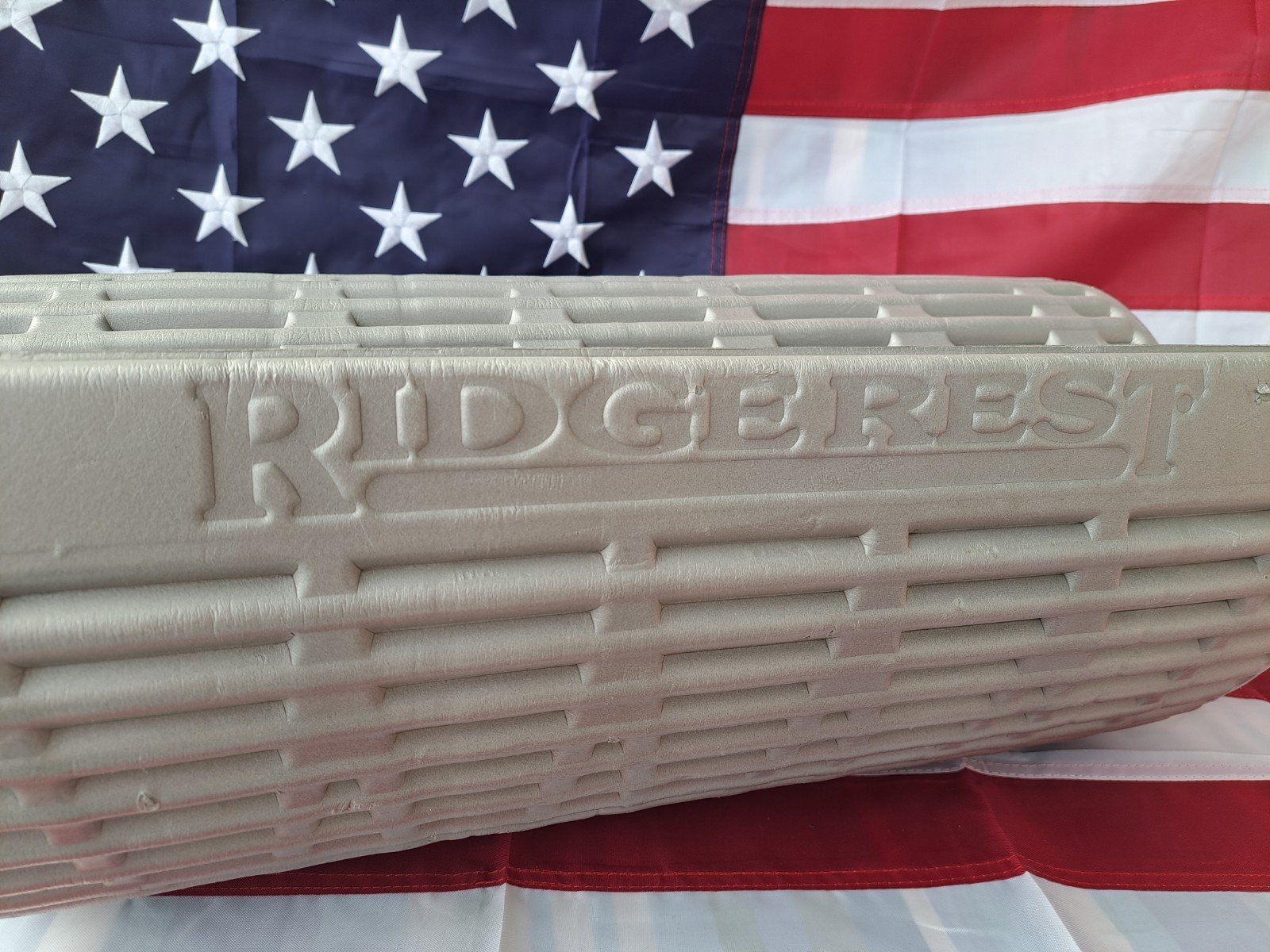 Classic Therm-A-Rest Ridge Rest Camping Sleeping Pad Mat Gray Foam 19 x 72