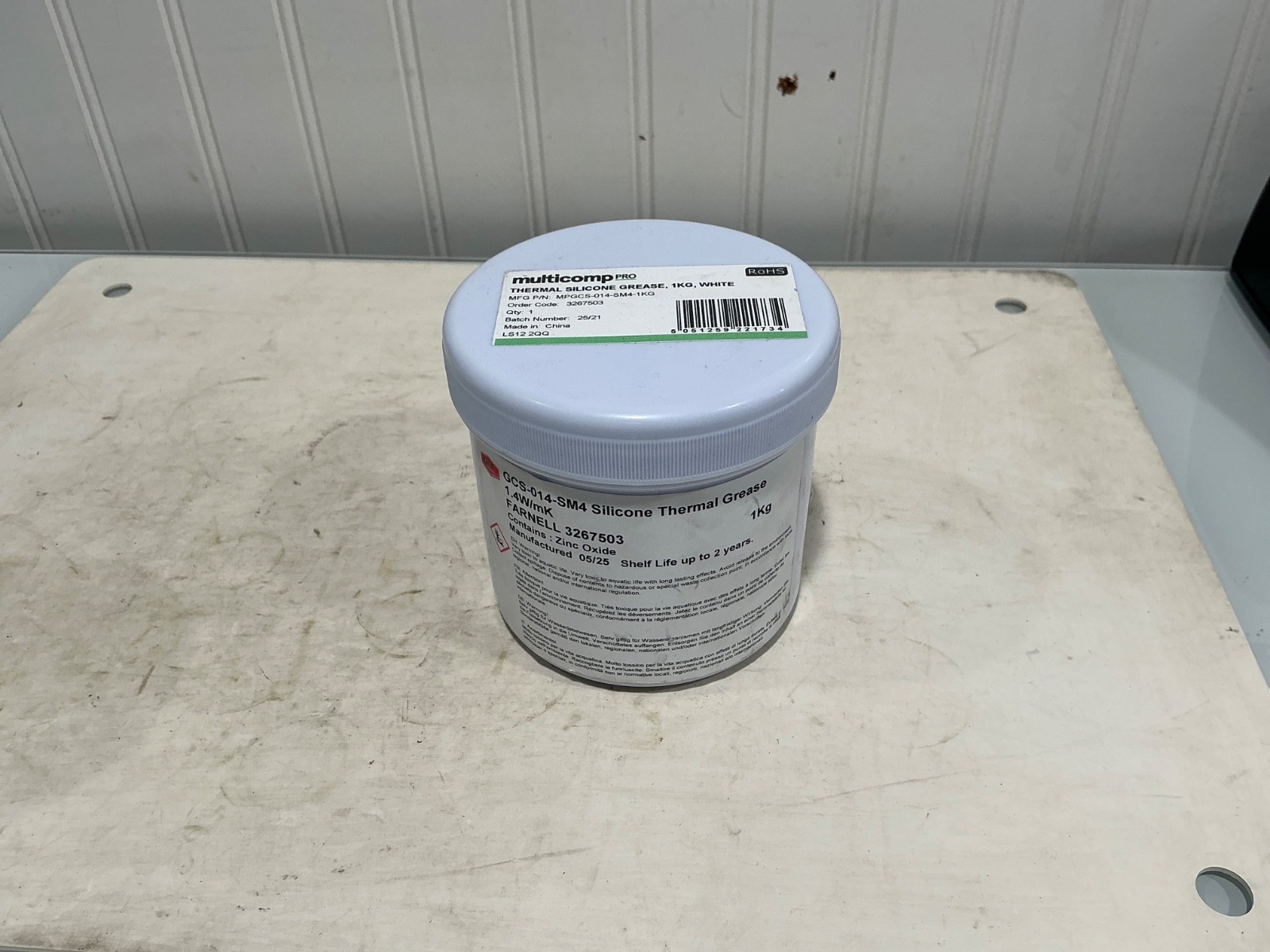 (Qty 2) Multicomp Pro MPGCS-014-SM4-1KG Thermal Silicone Grease
