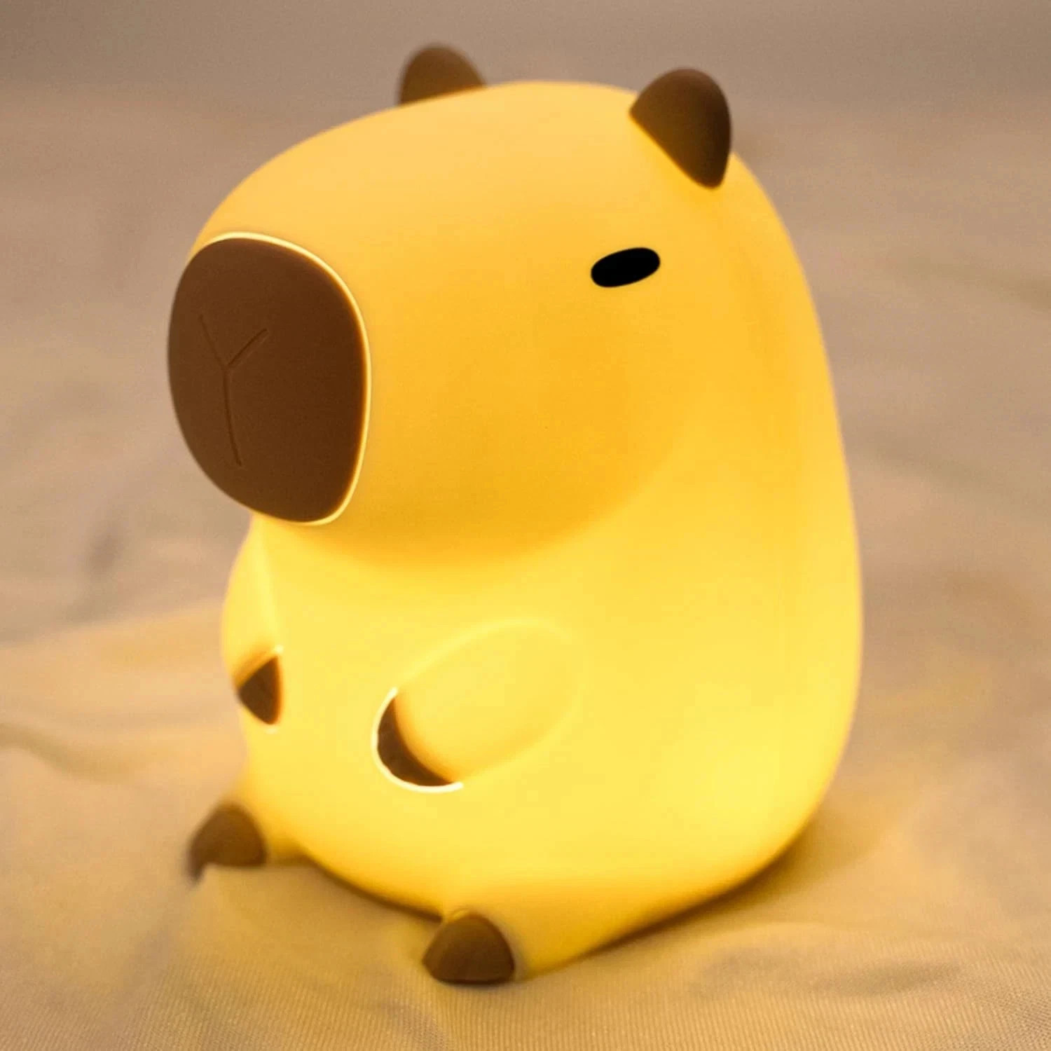 UNEEDE Capybara Night Light USB Silicone Nursery Lamp Dimmable Bedside Light