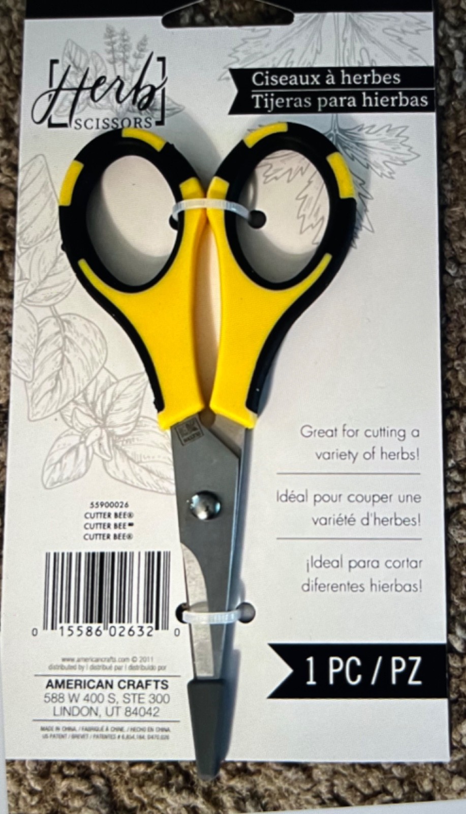 NEW in package EK Tools model EKCB01 The Original Cutter Bee crafting scissors