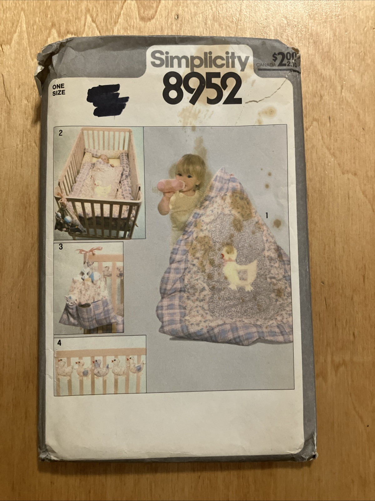 SIMPLICITY PATTERN 8952 BABY'S APPLIQUE QUILT