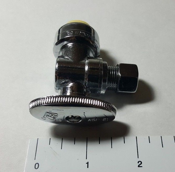 10 PCS. 1/2" X 3/8" PUSH FIT 1/4-TURN ANGLE STOP VALVE WITH 1 CLIP. LEAD FREE