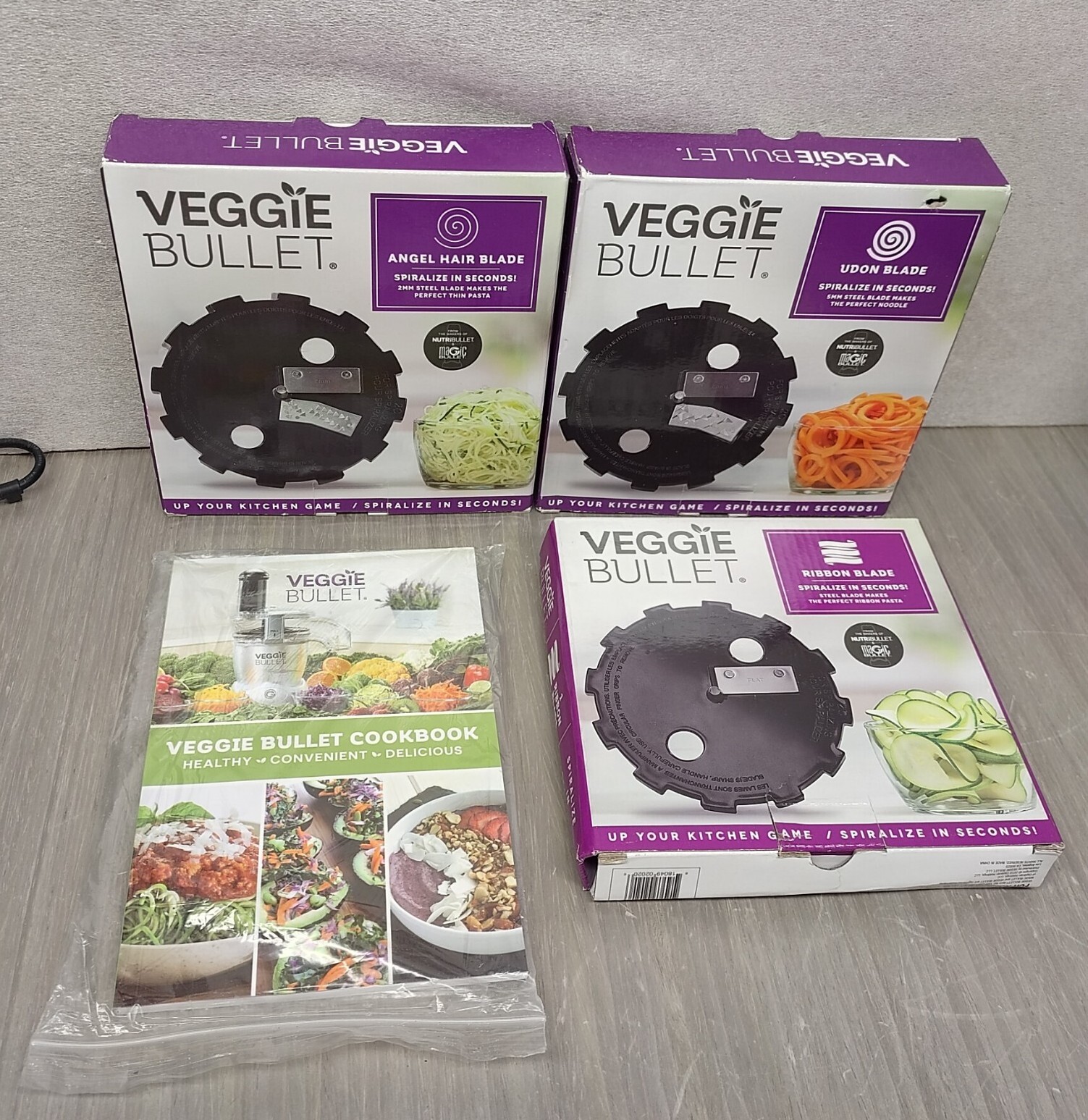 Veggie Bullet Set of 3 Blades Udon, Angel Hair , Ribbon & Cook  Book Brand New