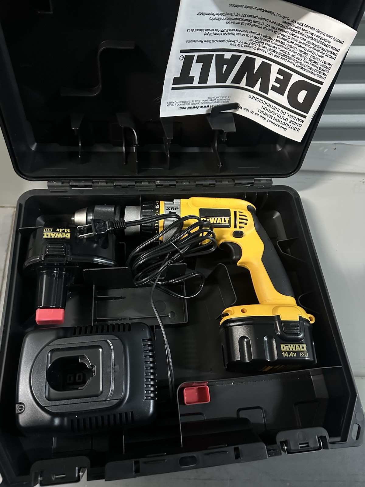Power Tools Used Dewalt Cordless Power Drill with Charger And Battery With Case