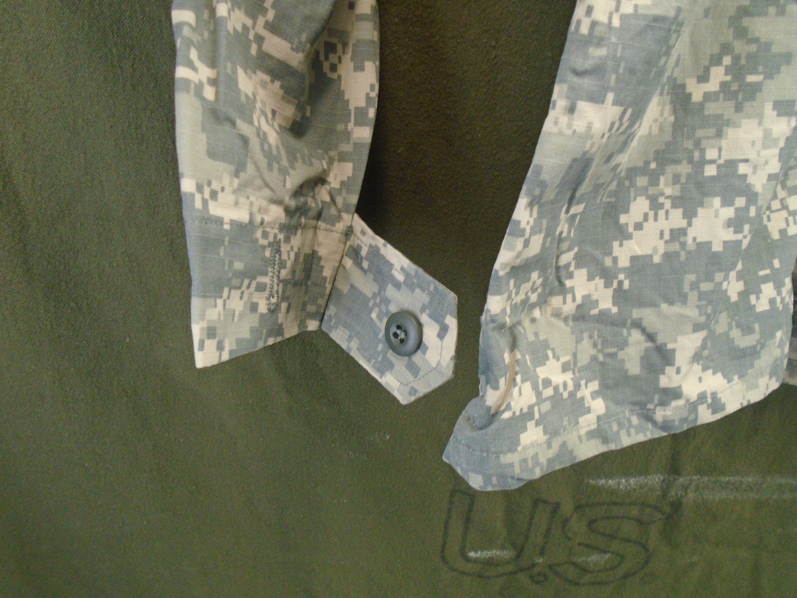 US Military Army Combat Uniform ACU Coat Camouflage Shirt Small Short 2013 299-K