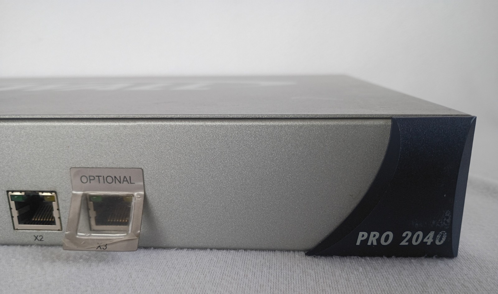 SonicWall PRO 2040 VPN 1RK0A-02A Firewall Network Security