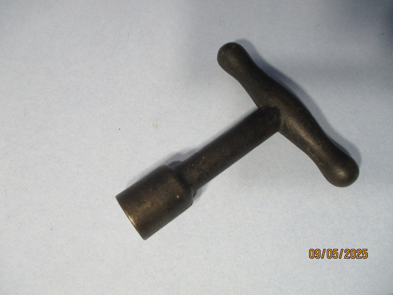 Antique Water Line Shut Off Wrench CAST STEEL