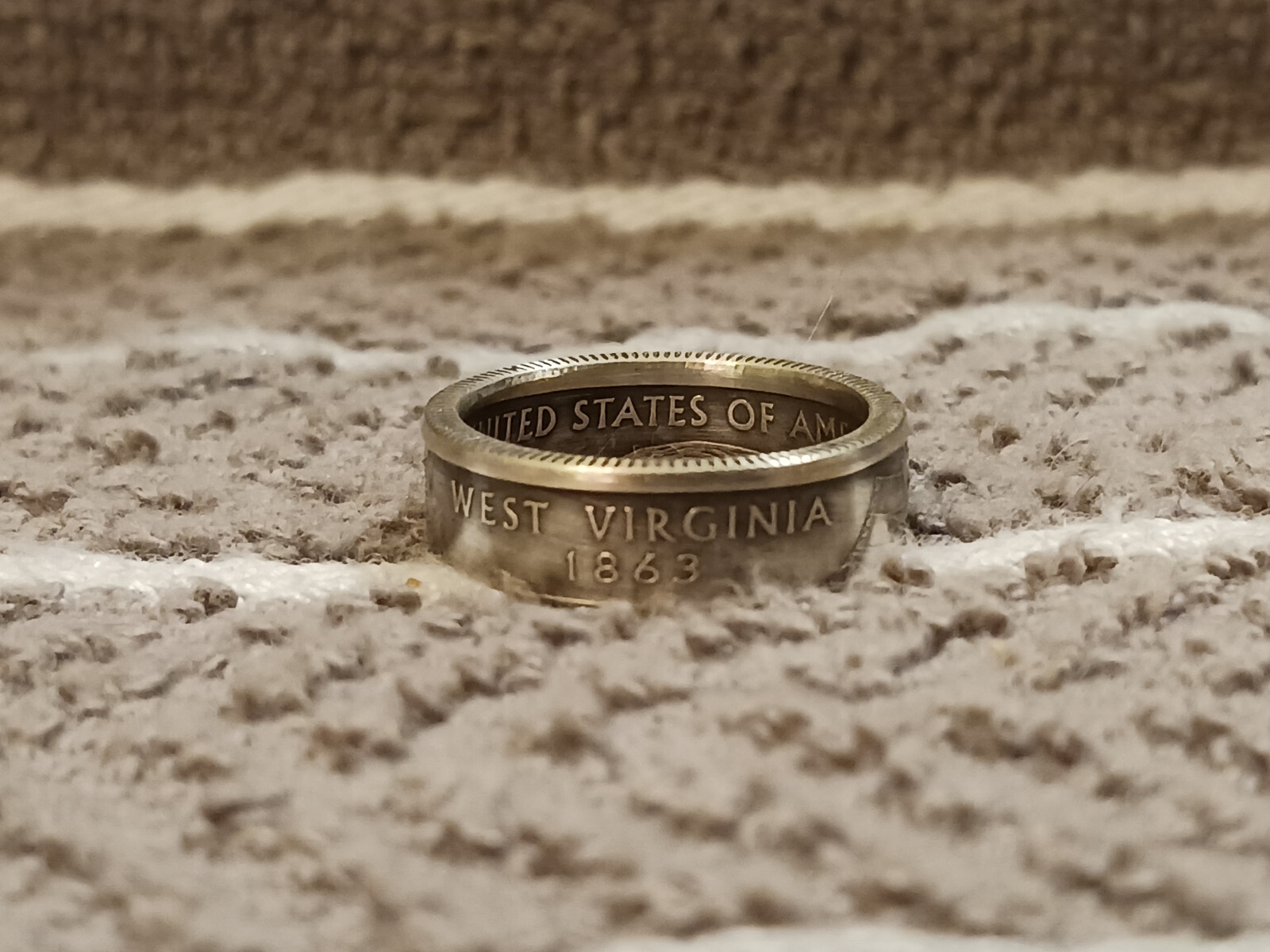 West Virginia 90% Silver Handcrafted Washington Quarters coin ring size 7 (2005)