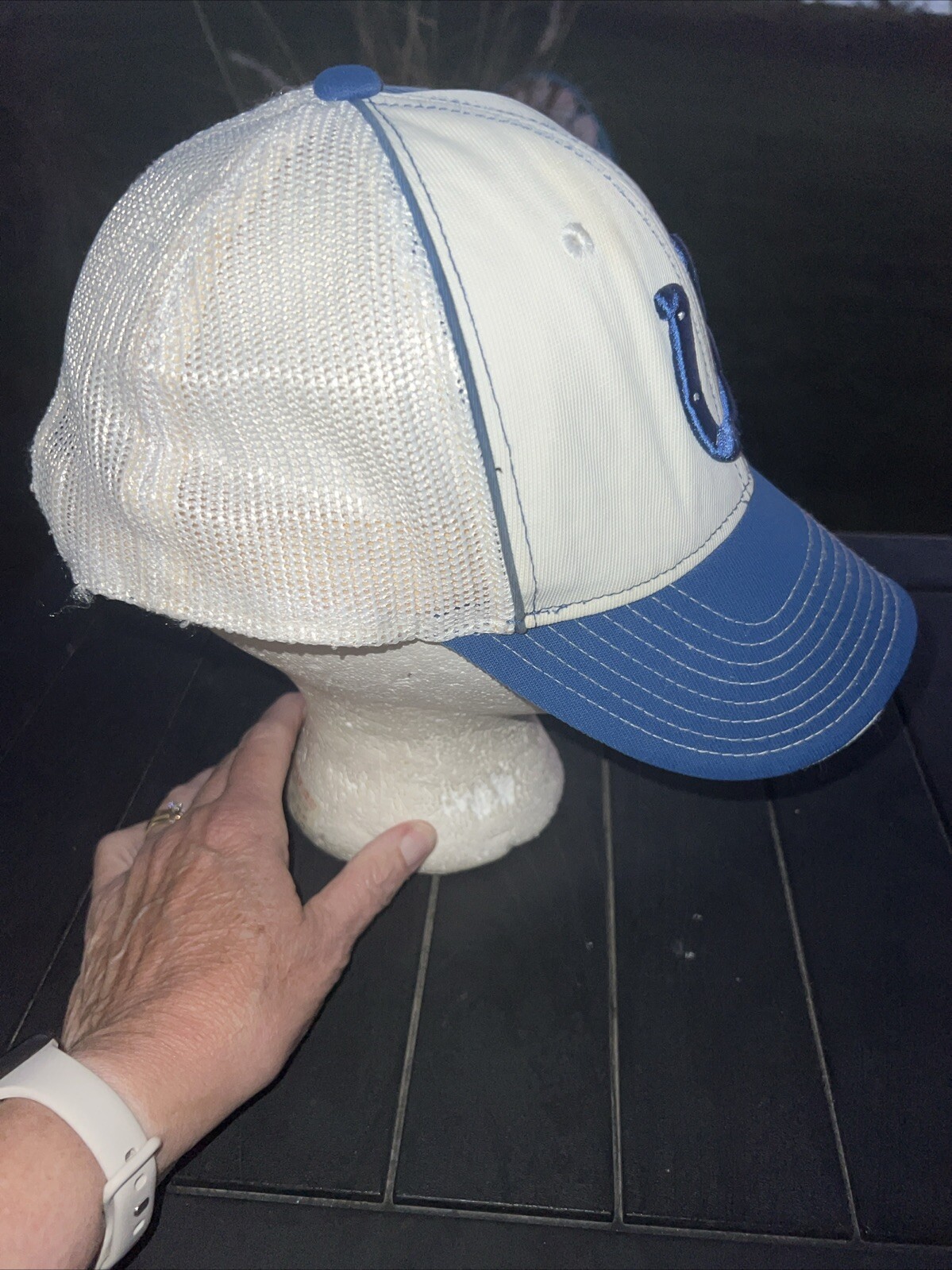 Indianapolis Colts White Hat Cap w Blue Horseshoe, White Mesh Worn Inside