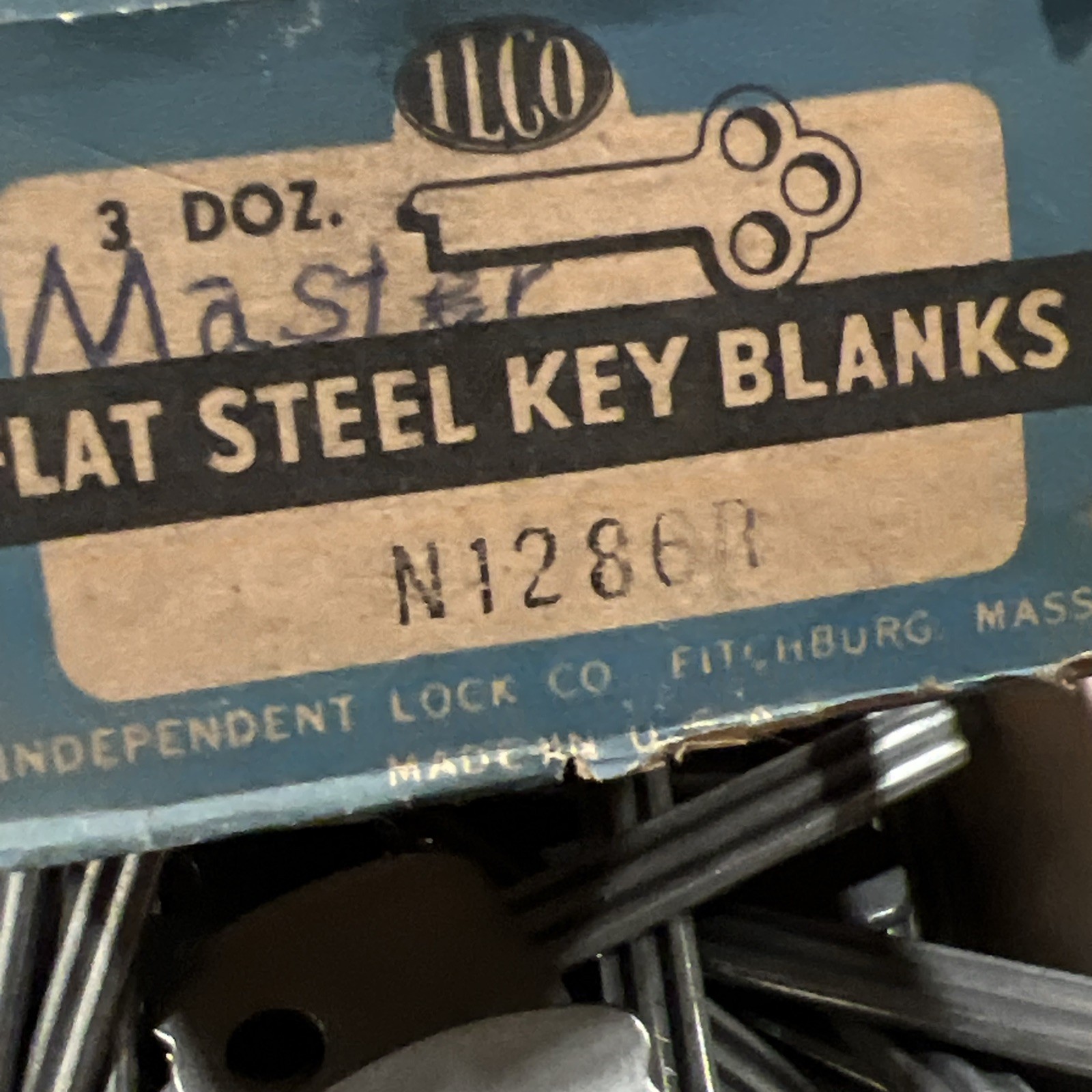Lot of 33 ILCO N1286R Steel Warded Key Blanks For Master Lock With Original Box