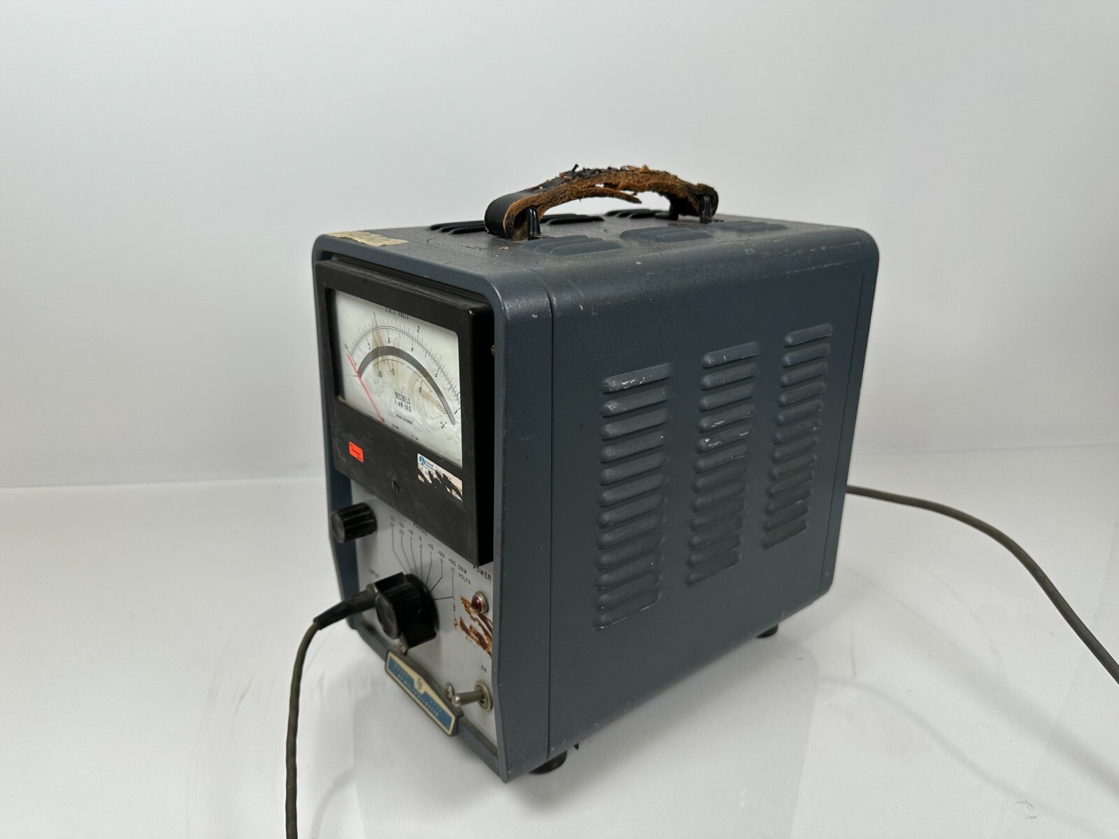 Vintage HP Hewlett Packard 411A RF Millivoltmeter