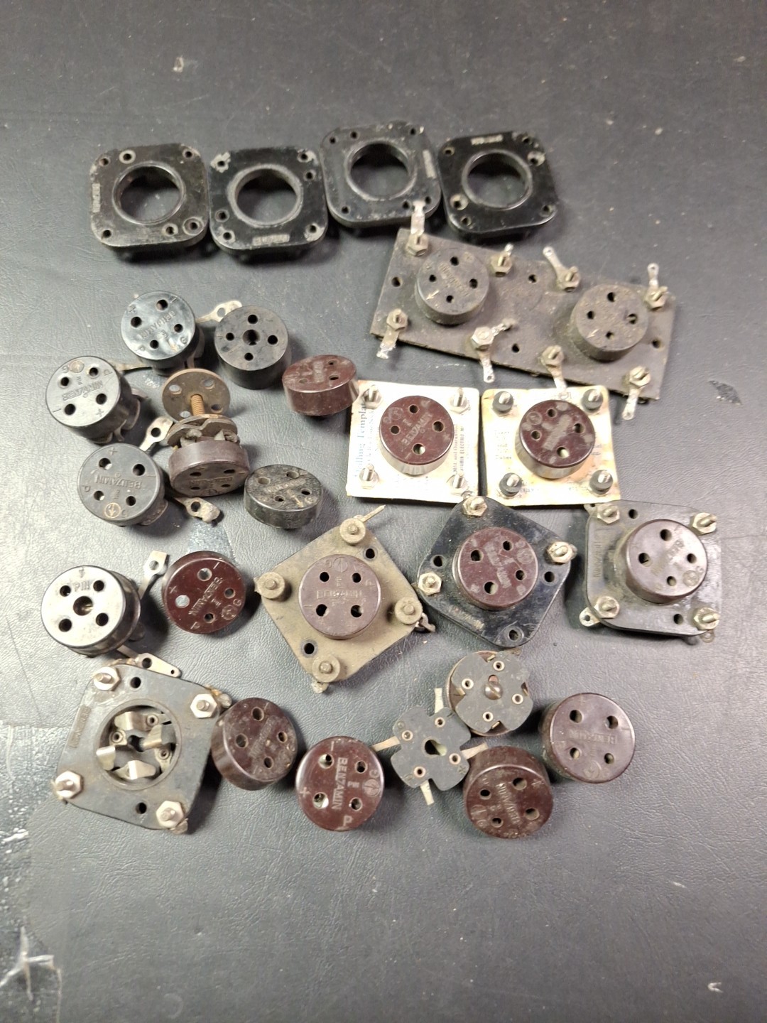 Vintage 1920s UV Tube Sockets – Trf Battery Set 01A Benjamin Parts