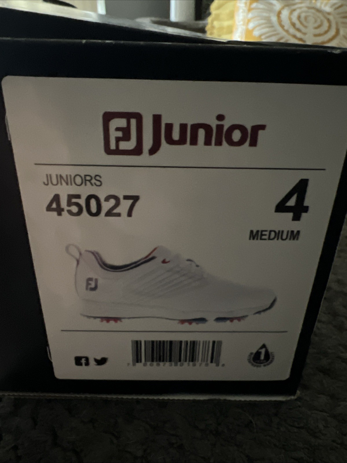 Footjoy Junior 45027 Size 4