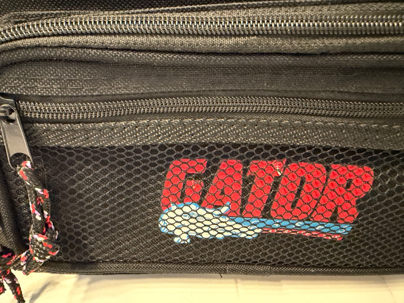 Gator Cases Microphone Case, hold 4 mics + accessories, GUC