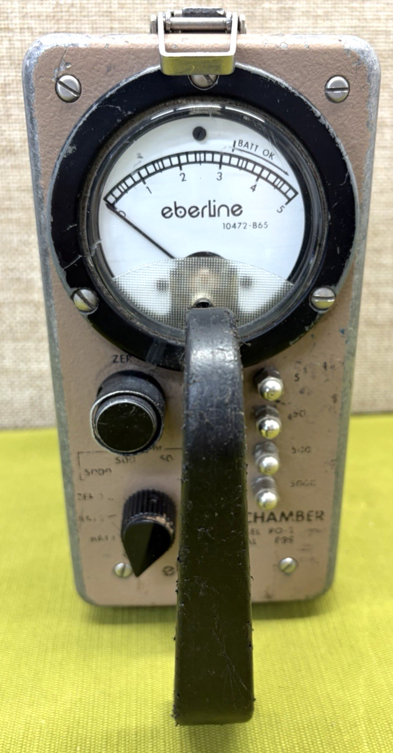 Eberline RO‑2 Ion Chamber Radiation Survey Meter – For Parts or Repair