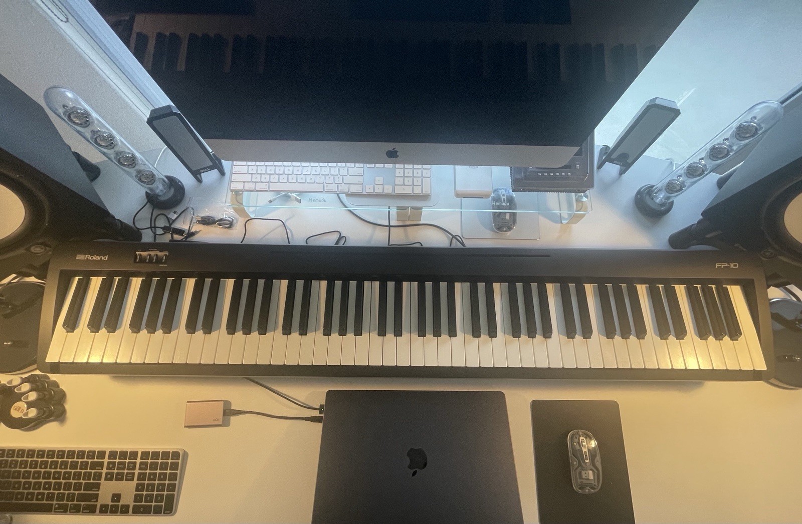 Roland FP-10 Compact 88-Note Digital Piano SuperNATURAL Tones Authentic Acoustic
