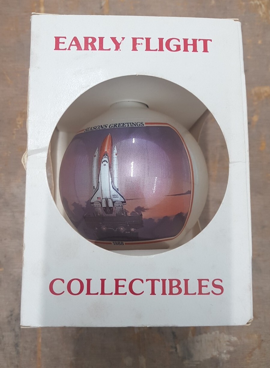 Vtg 1988 SPACE SHUTTLE Discovery Glass Christmas Ornament Early Flight NASA Box
