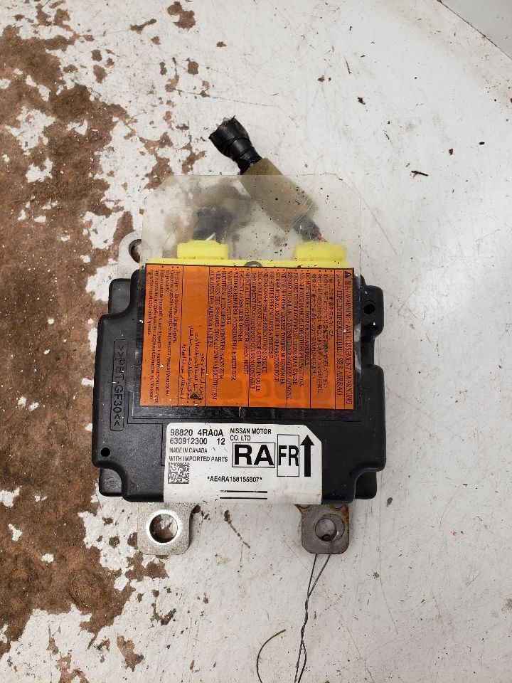2016 Nissan Maxima Control Module ab Under Console OEM 1402524