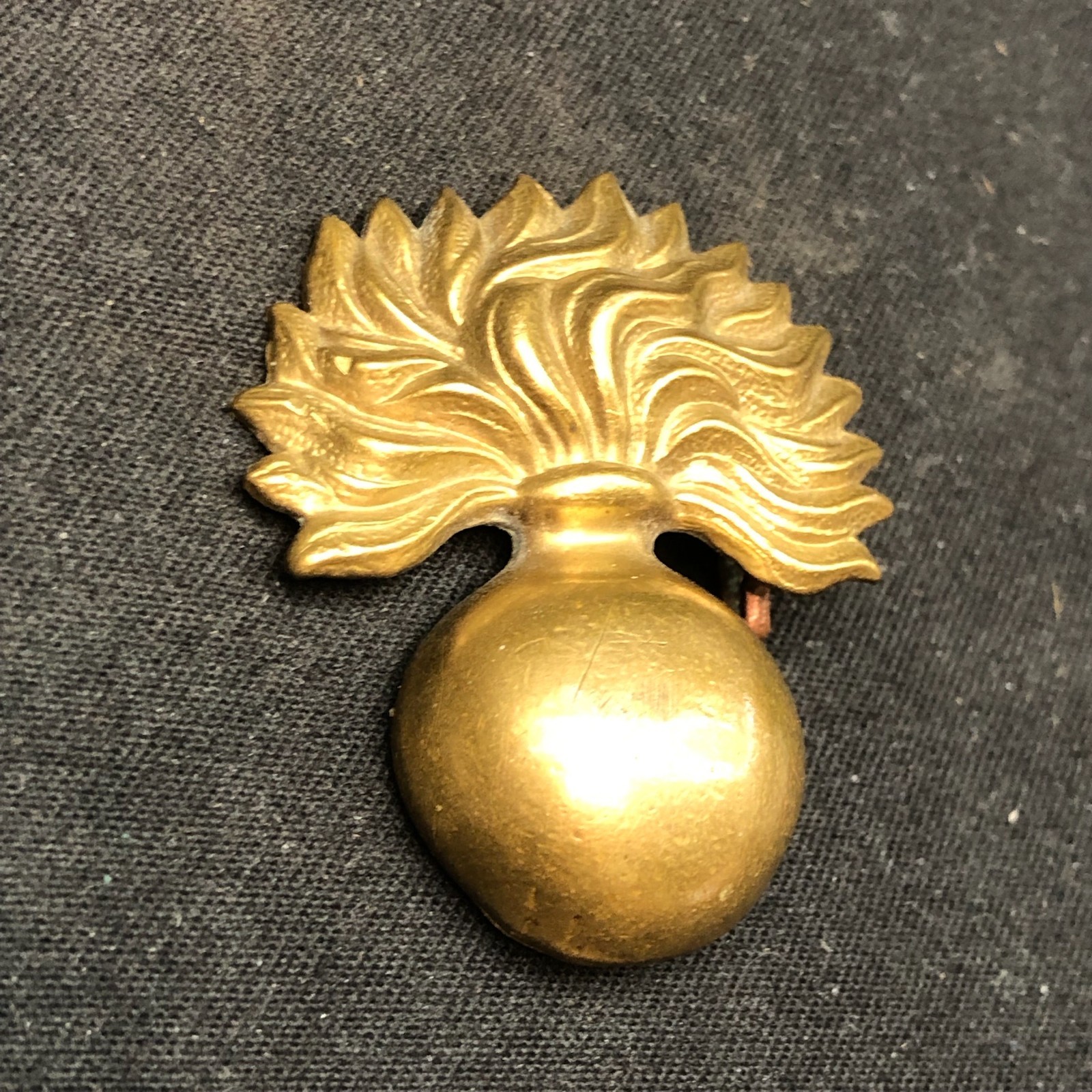 Grenadier Guards - Original British Army Cap Badge