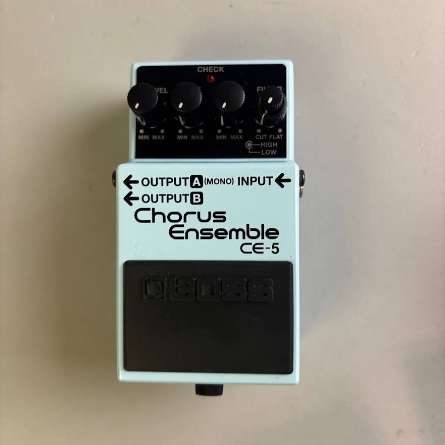 BOSS CE-5 Chorus Ensemble Guitar Effects Pedal Used Wide Range Chorus