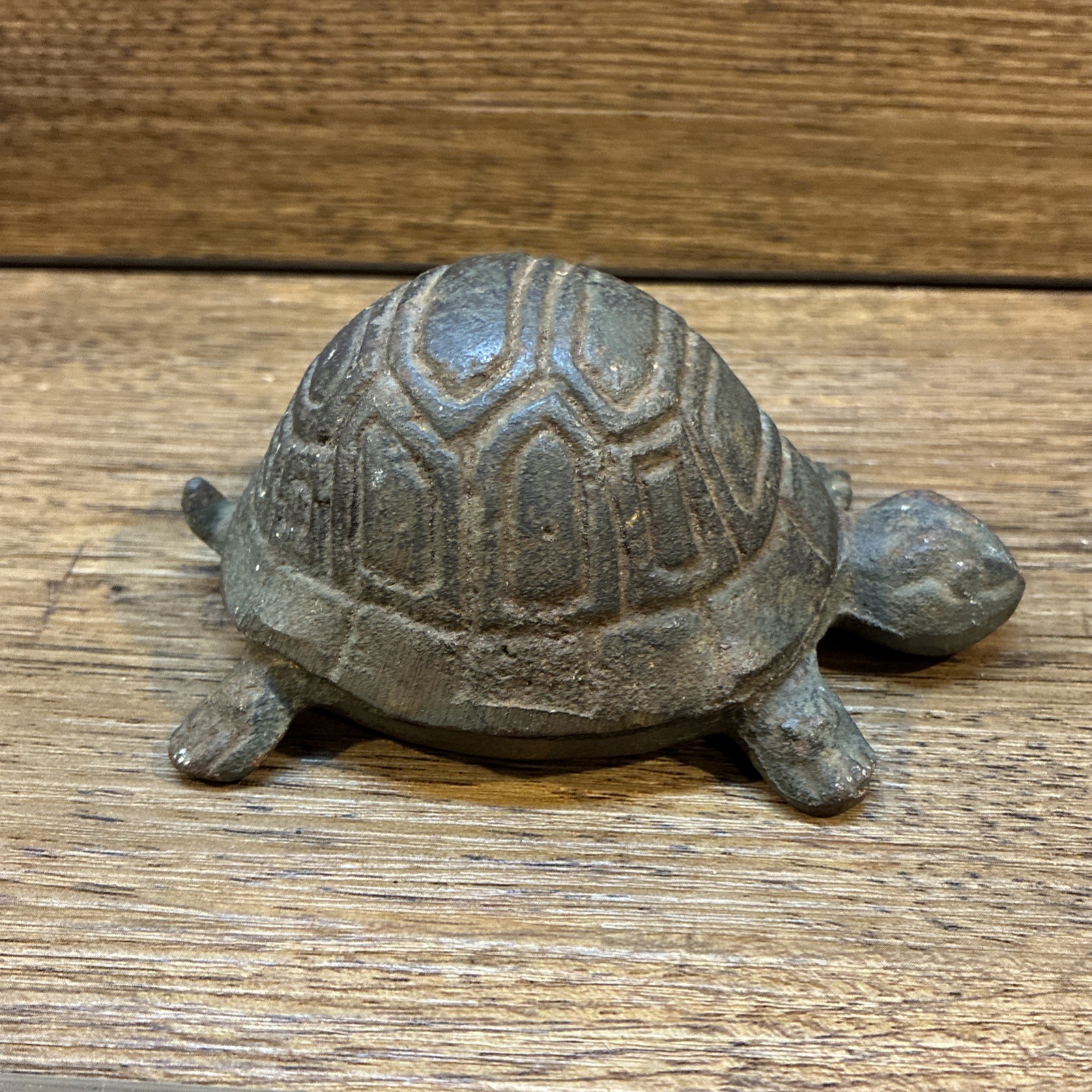 Turtle Hide A Key Box Hideaway Rustic Cast Iron Garden Decor Figure Tortoise
