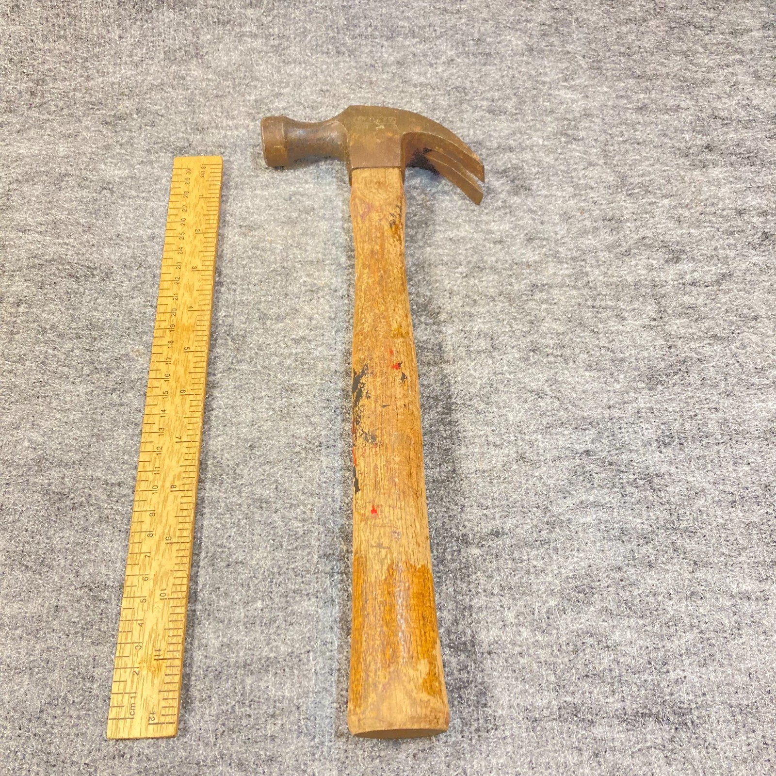Vintage Stanley 15oz Claw Hammer Bell Face 13 1/4" Wood Handle #111 1/2 USA