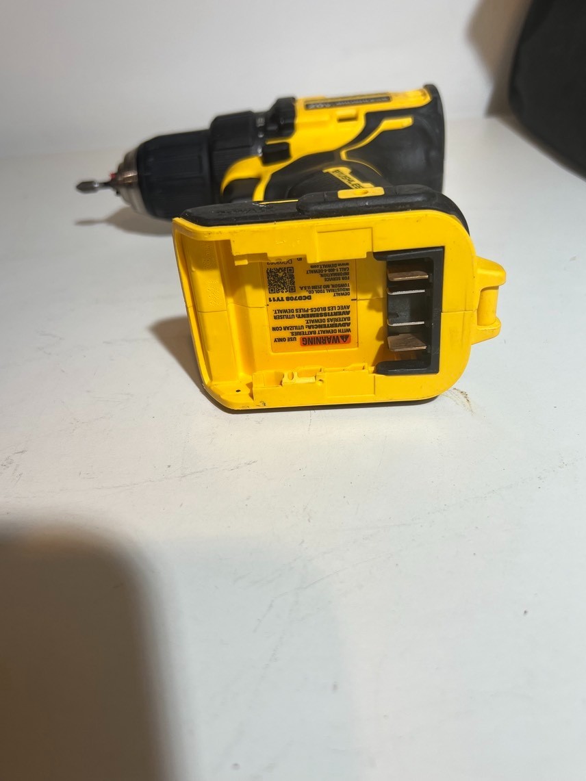 Dewalt ATOMIC 20V Brushless Compact Drill & 1/4" Hex Impact Kit DCK278C2