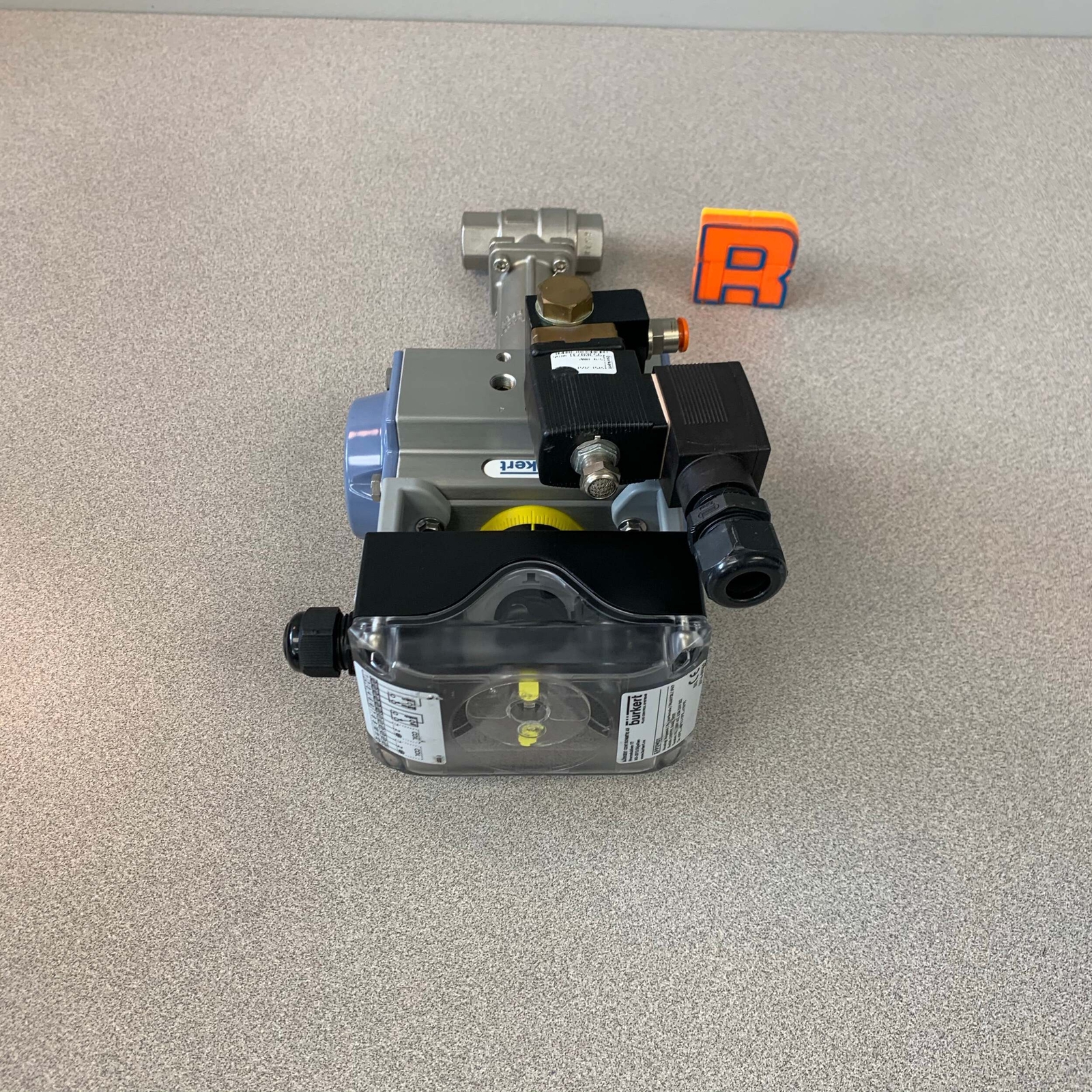 Burkert EPP2M01 Part-Turn Actuator Assembly w/ Valve (No Box)
