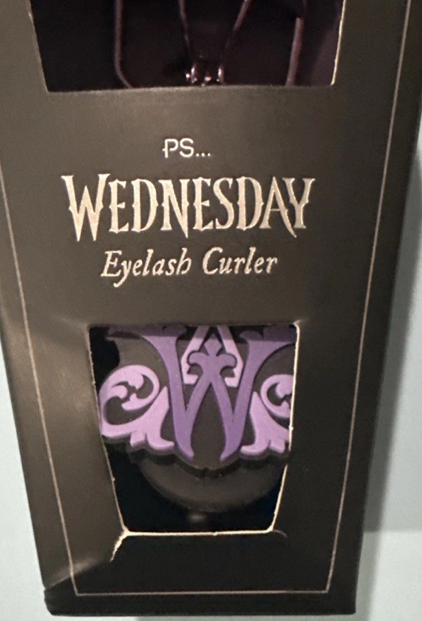 Wednesday Eyelash Curler Cool New