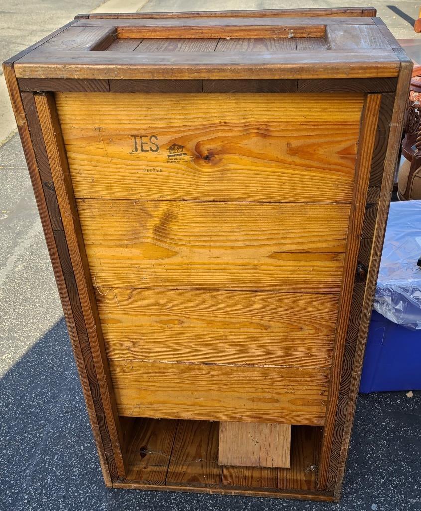 Vintage Solid Wood Storage Trunk – GDC – HINGED LID – STURDY CONSTRUCTION