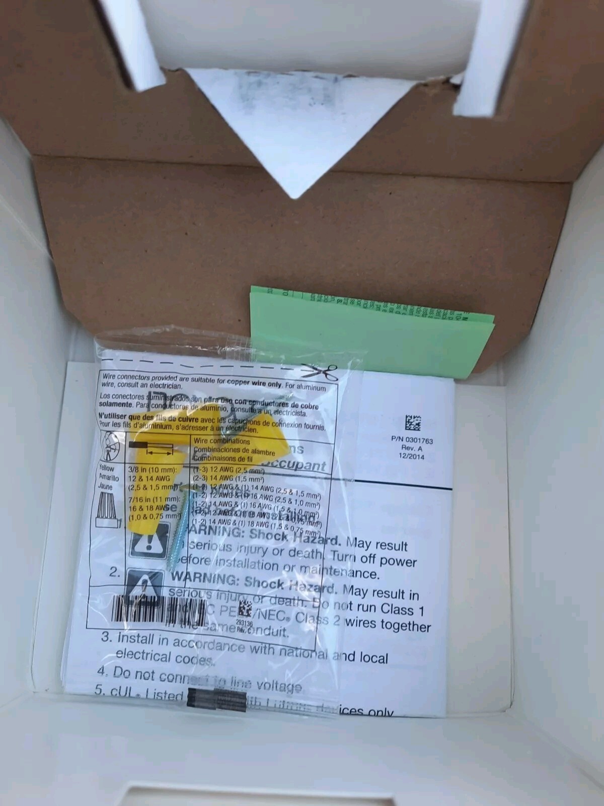 (1) LUTRON NTRCS-1-WH Nova-T, Momentary Switch 24V, 60Hz, White. New