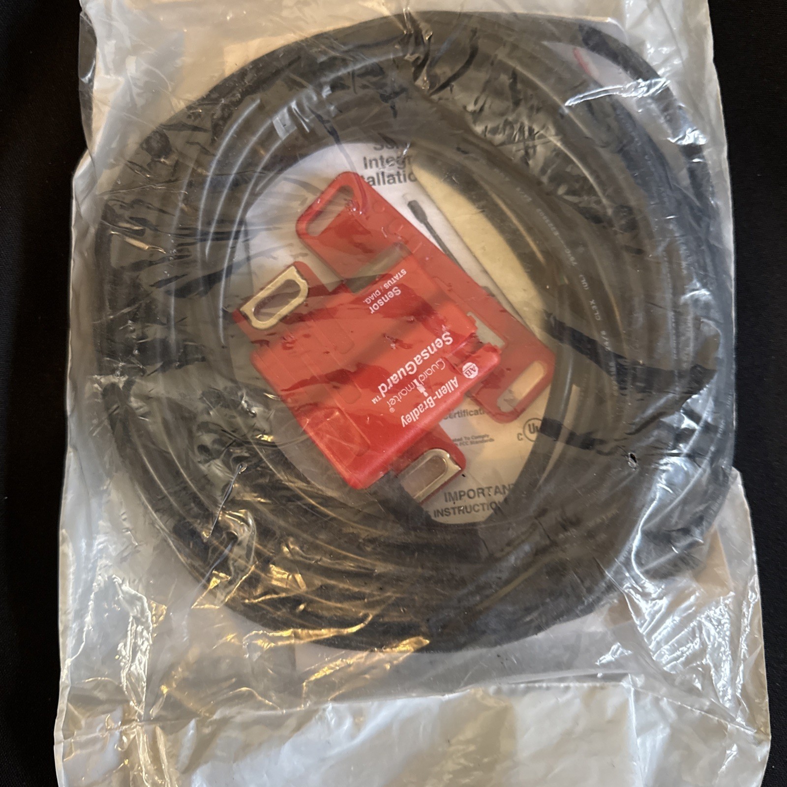 440N-Z21SS3PB 1PCS Brand New Allen-Bradley 440N-Z21SS3PB  Fast delivery