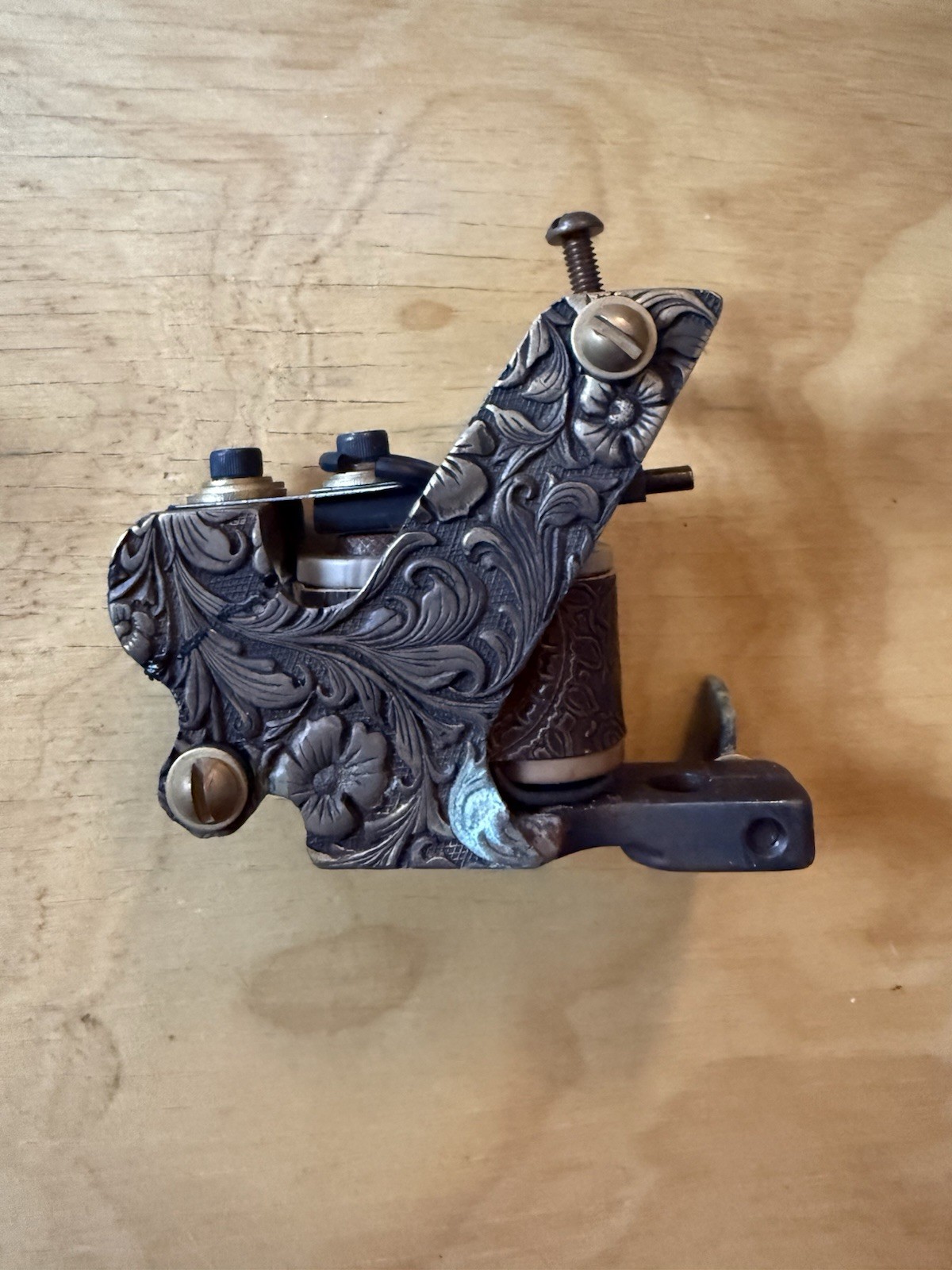 Professional Handmade Tattoo Machine Floral Filigree Brass Shader